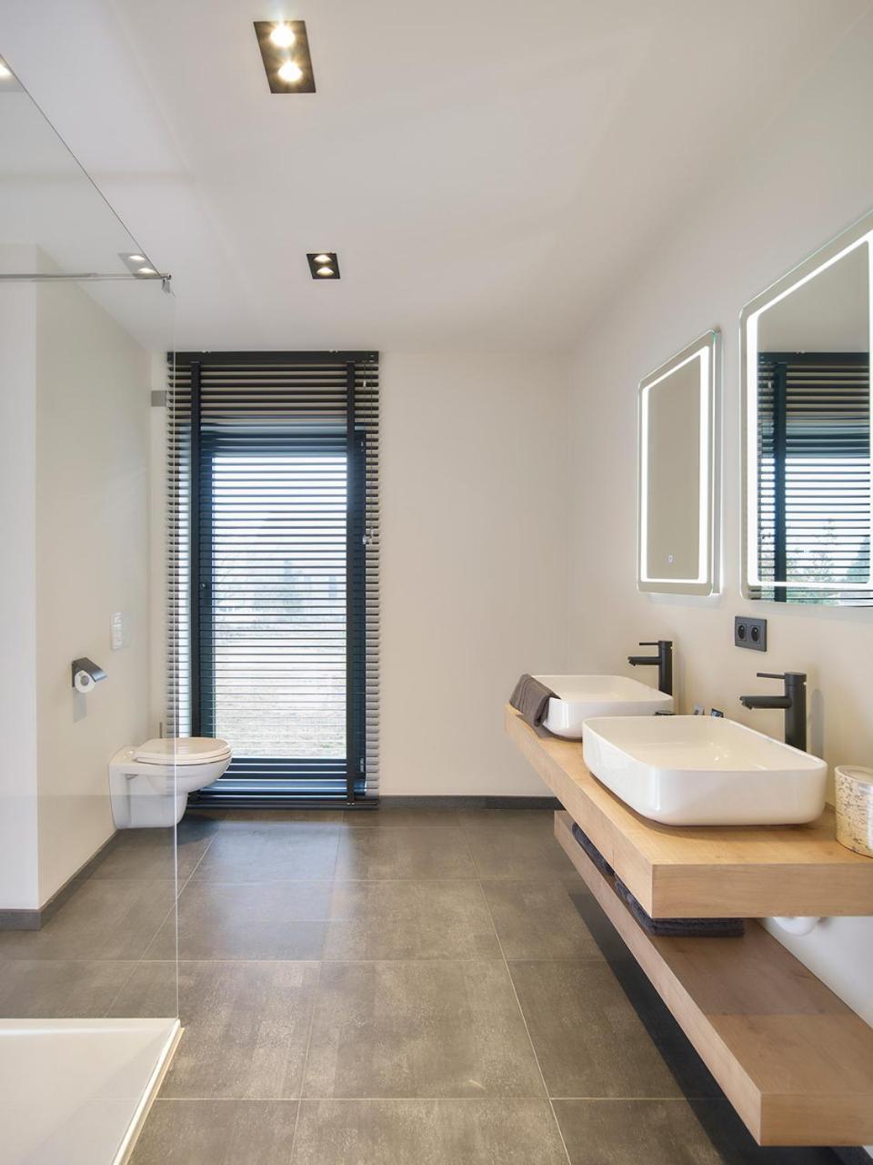 'T Vlyt Vakantiehuis-Wellness Bed and Breakfast Riemst Exterior foto